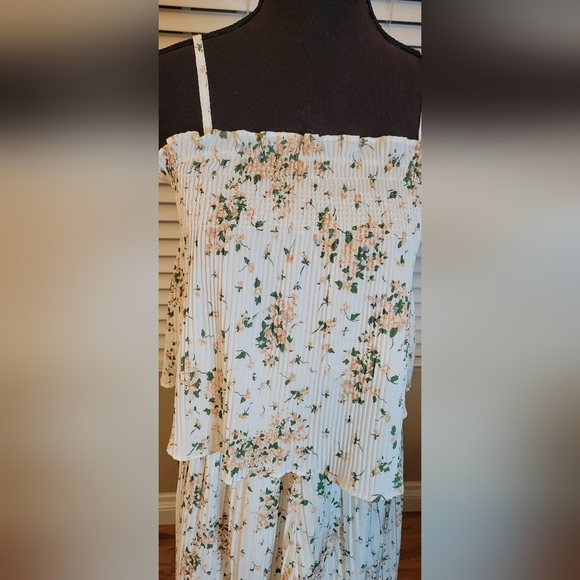 Two Piece Sets for Women Summer Outfits. Spaghetti strap top and wide leg pants. - Picture 3 of 3